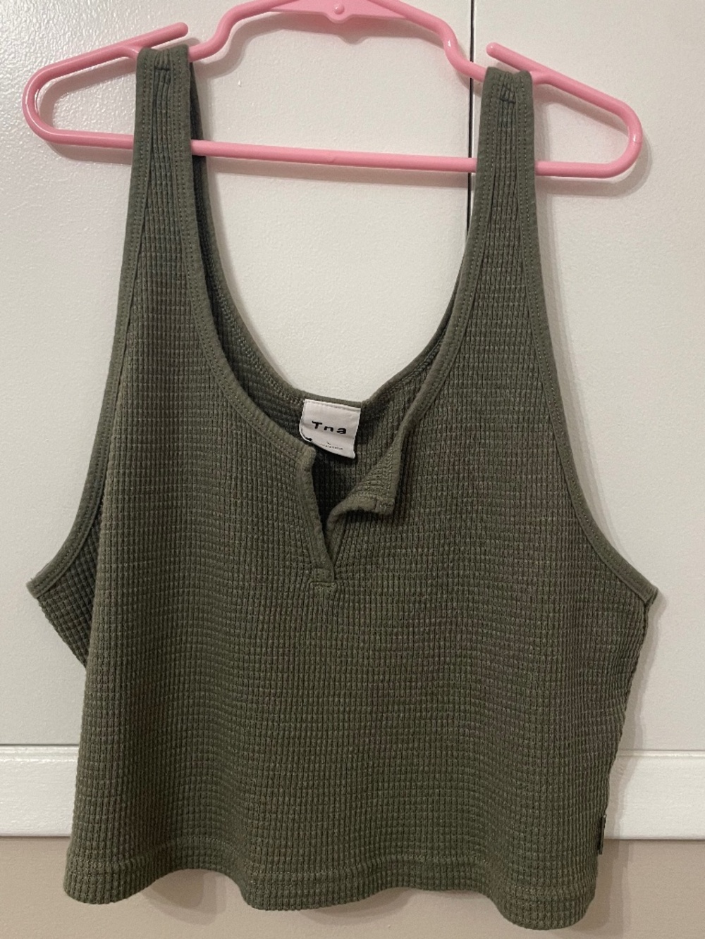 TNA cropped tank top | size large